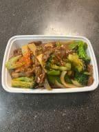 Best 96 Beef w. Garlic Sauce 鱼香牛 in Largo, FL